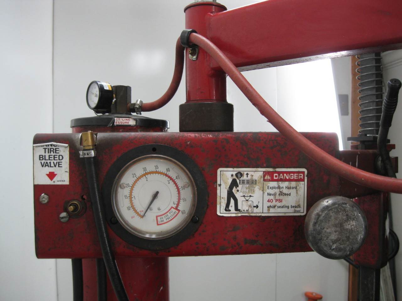 Coats 5060AX Pneumatic Rim Clamp Tire Changer Tested