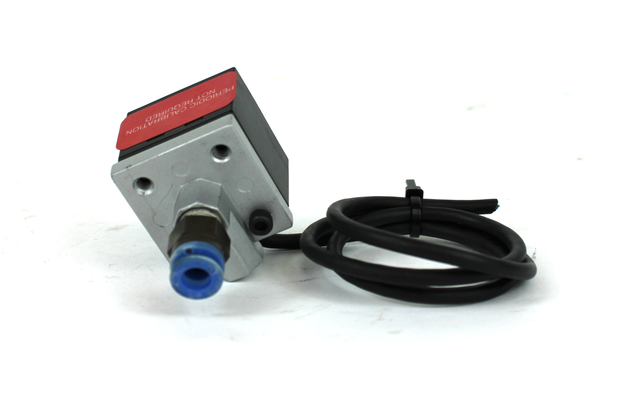 incl panel mount bezel pair of SUNX DP2-22Z Digital pressure sensors w/ outputs 