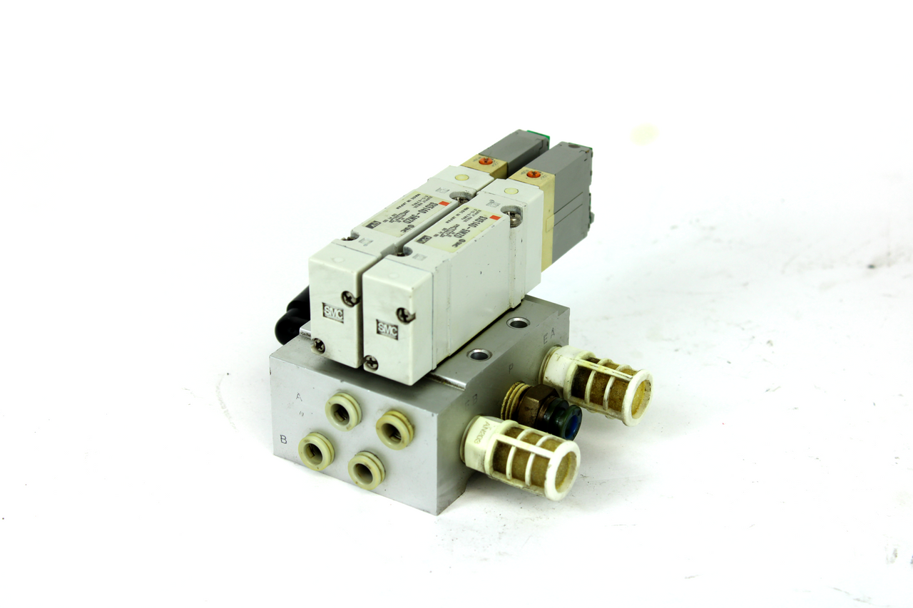 SMC SX5140-5MZD Solenoid Valve (2) Manifold