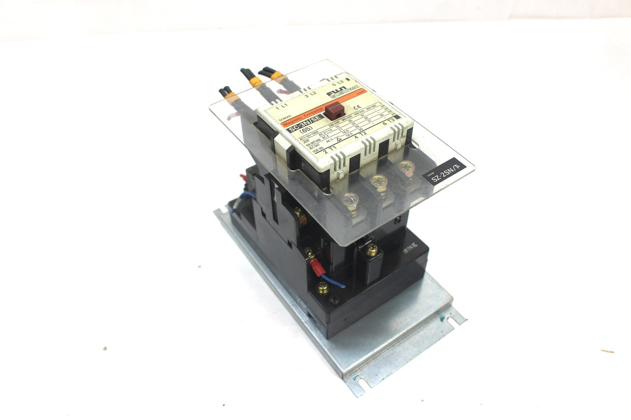 Fuji SC-3N/SE Magnetic Contactor 24 Vdc Coil Voltage 200-660 V 100 Amp