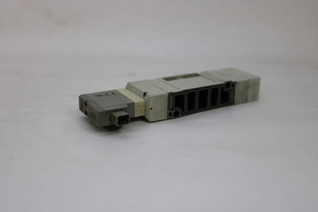 SMC SV3400-5FU Solenoid Valve, 0.2-0.7 Mpa New