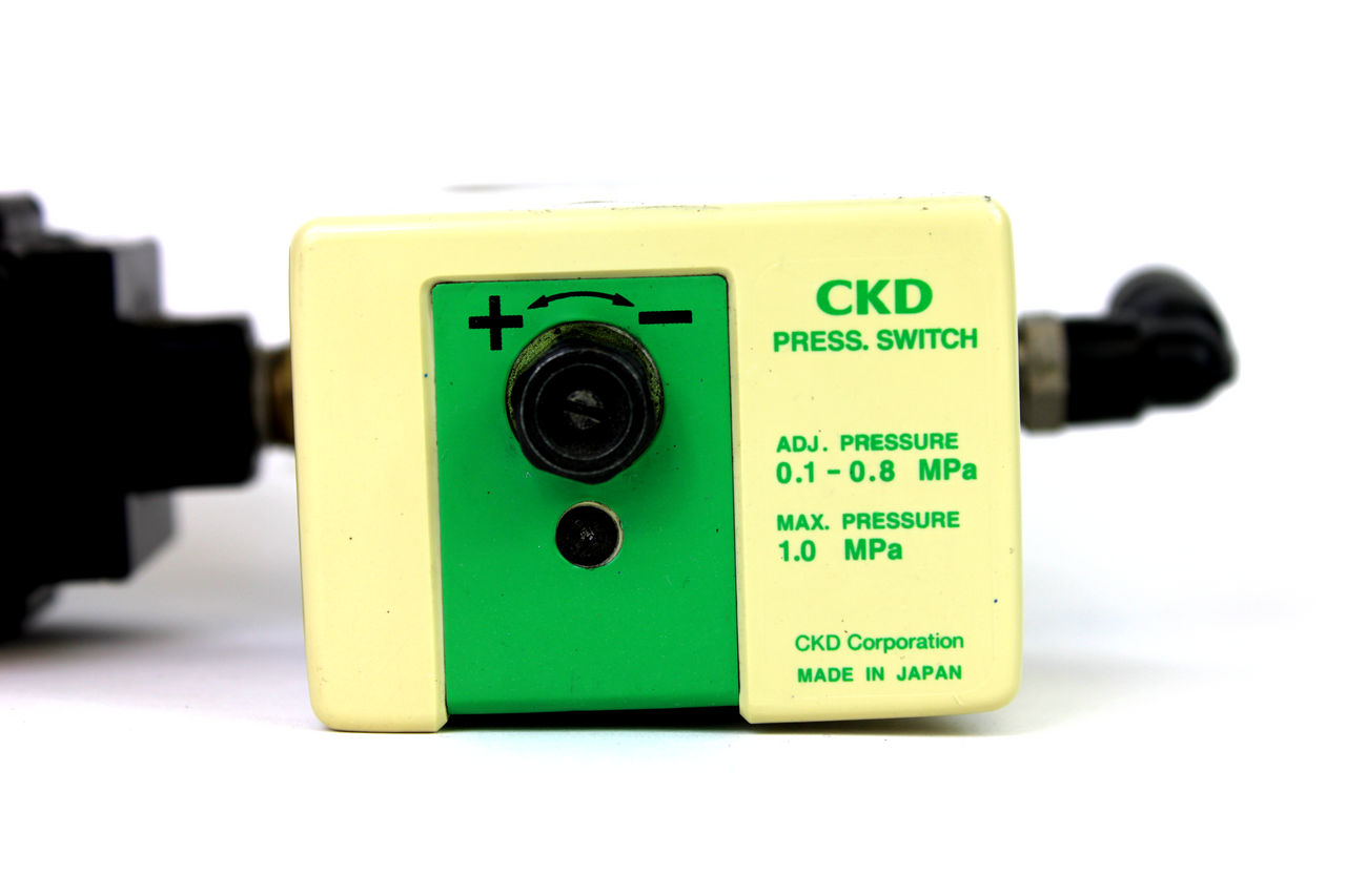 CKD P4000-8 Mechanical Pressure Switch w/ V1000-8 Shut-Off Valve 1/4" Port