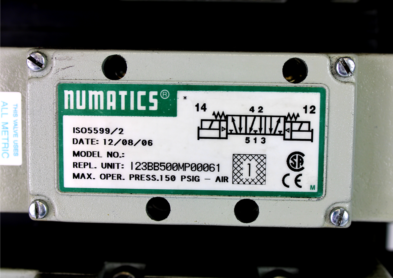 Numatics I23BB500MP00061 / I23BB400MP00061 Solenoid Valve Manifold Assembly
