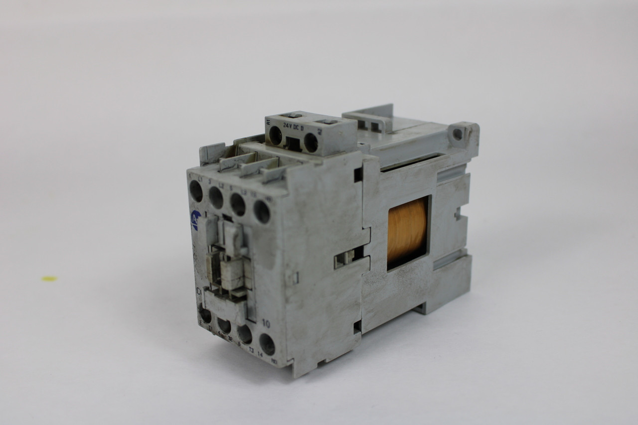 Allen Bradley 100-C09D10 Contactor 110/120 V Coil Voltage, Series A 3 Pole New