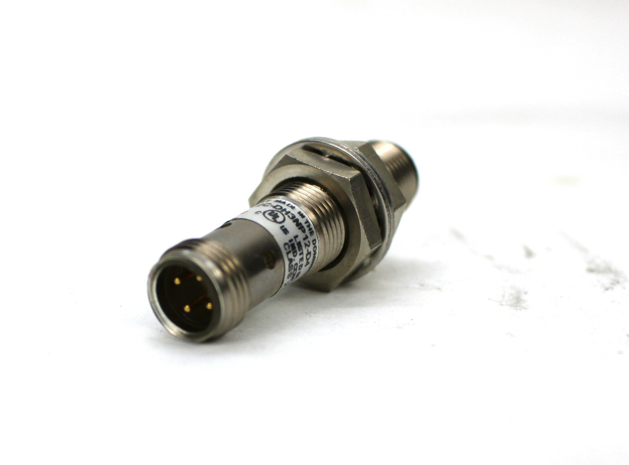 Allen Bradley 872C-DH3NP12-D4 Proximity Sensor 10-30 Vdc 3 MM Sense Distance