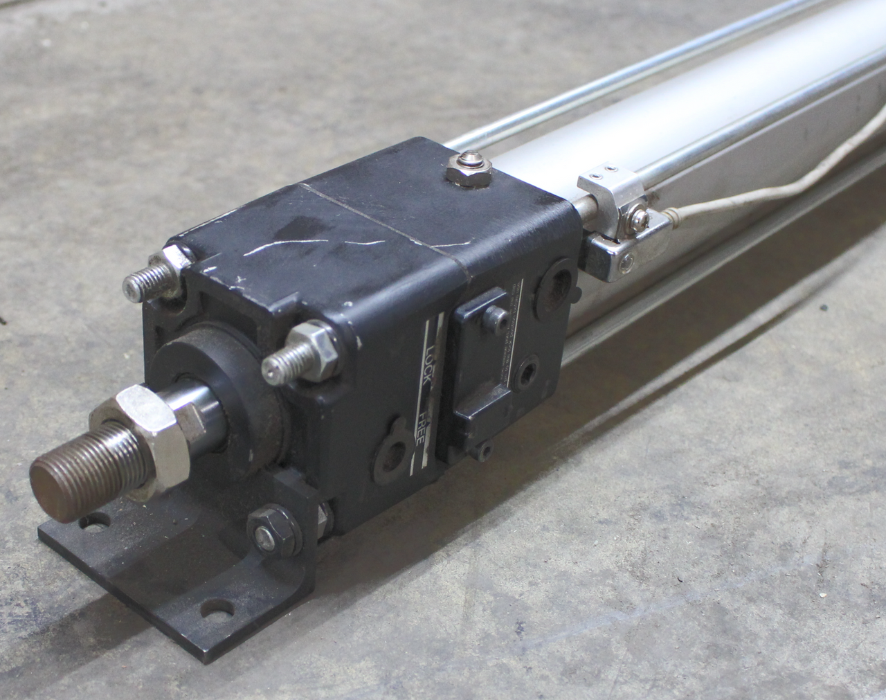 SMC Pneumatic Cylinder 1700mm Stroke w/ CLA50-E Brake