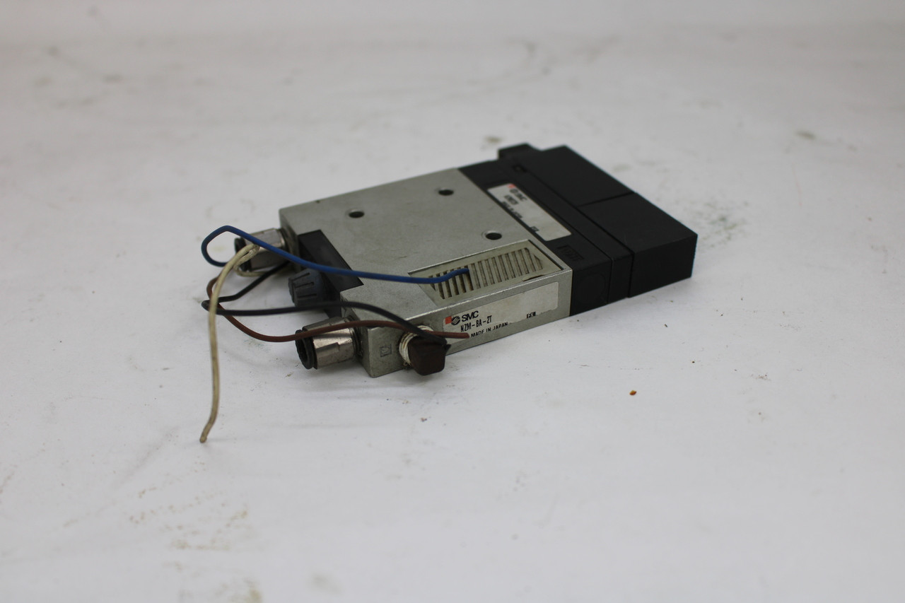 Smc Vacuum Ejector NZM072HT-E15CL W/ Vacuum Switch ZSE1-00-15CN