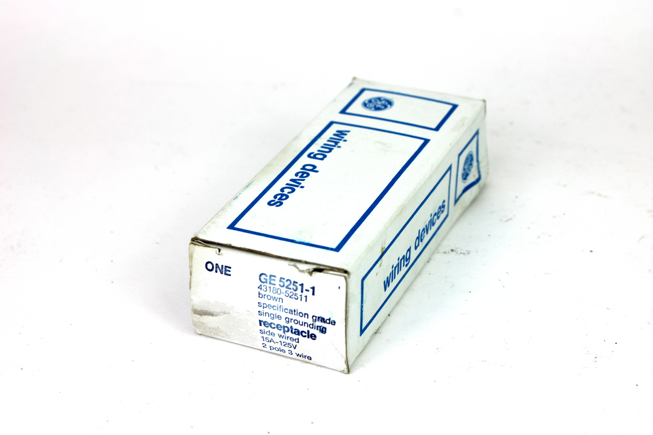 General Electric GE 5251-1 Single Grounding Receptacle, 15A, 125V