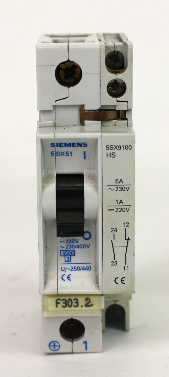 Siemens 5SX51 Circuit Breaker w/ 5SX9100HS Auxiliary Contact