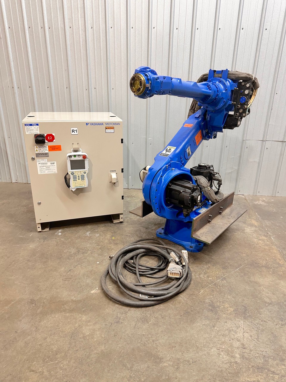 Motoman MS80W Robot, DX100 Control Teach Pendant 80Kg