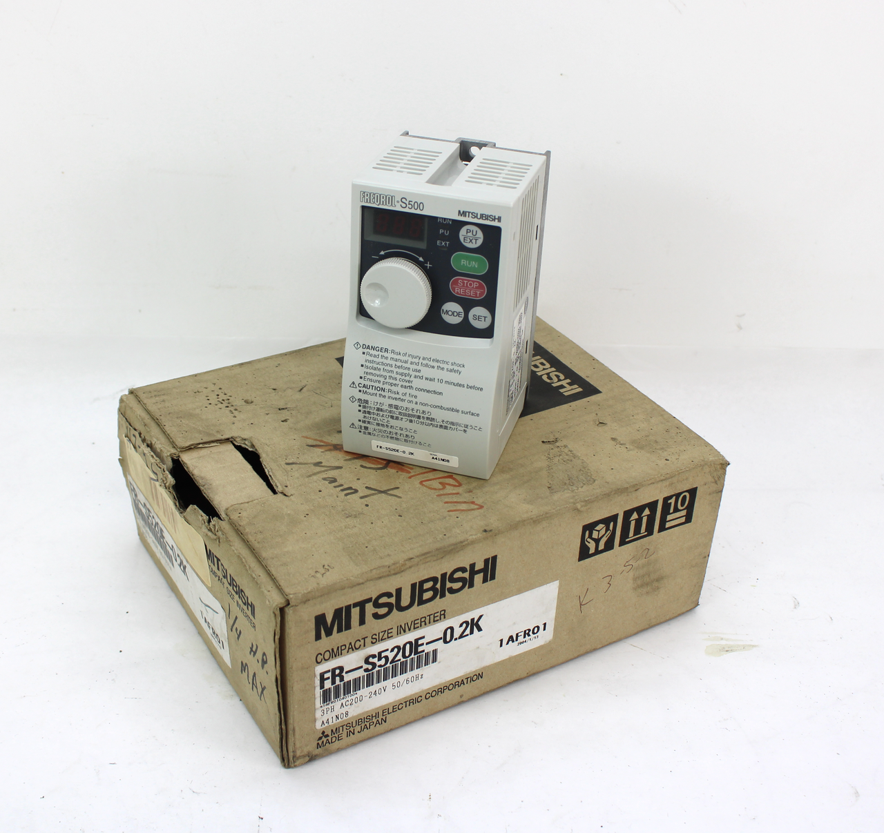 通電済MITSUBISHI 三菱インバータ FR-S520E－0.75K-31R 通電済MITSUBISHI 三菱インバータ FR-S520E－0.75K-31R