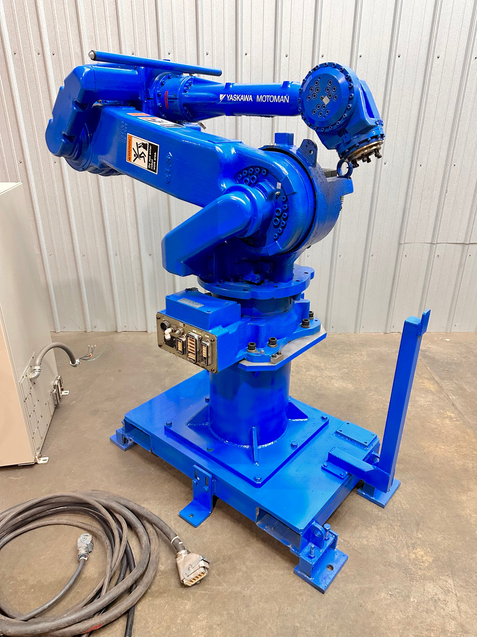 Motoman EH80 Robot NX100 Controller 80Kg Payload 2051mm Reach 6 Axis