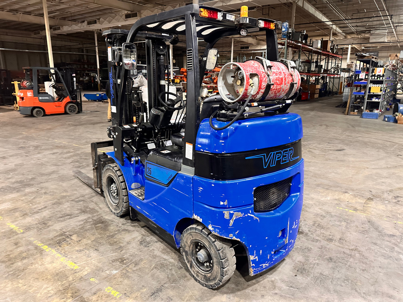 2020 Viper 5500Lb Forklift Pneumatic Tire 3 Stage Mast w/ Side Shift Kubota