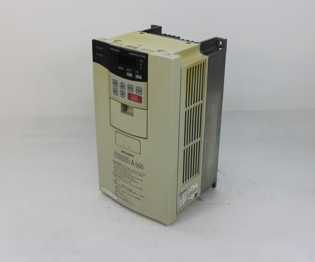 ip14704-mitsubishi-fr-a520-3-