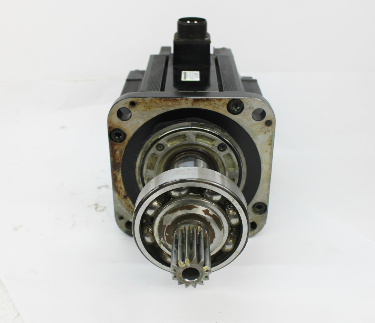 Yaskawa SGMRS-37A2A-YR11 AC Servo Motor 3700W 1500 RPM W/ KOYO 6310 Ball Bearing