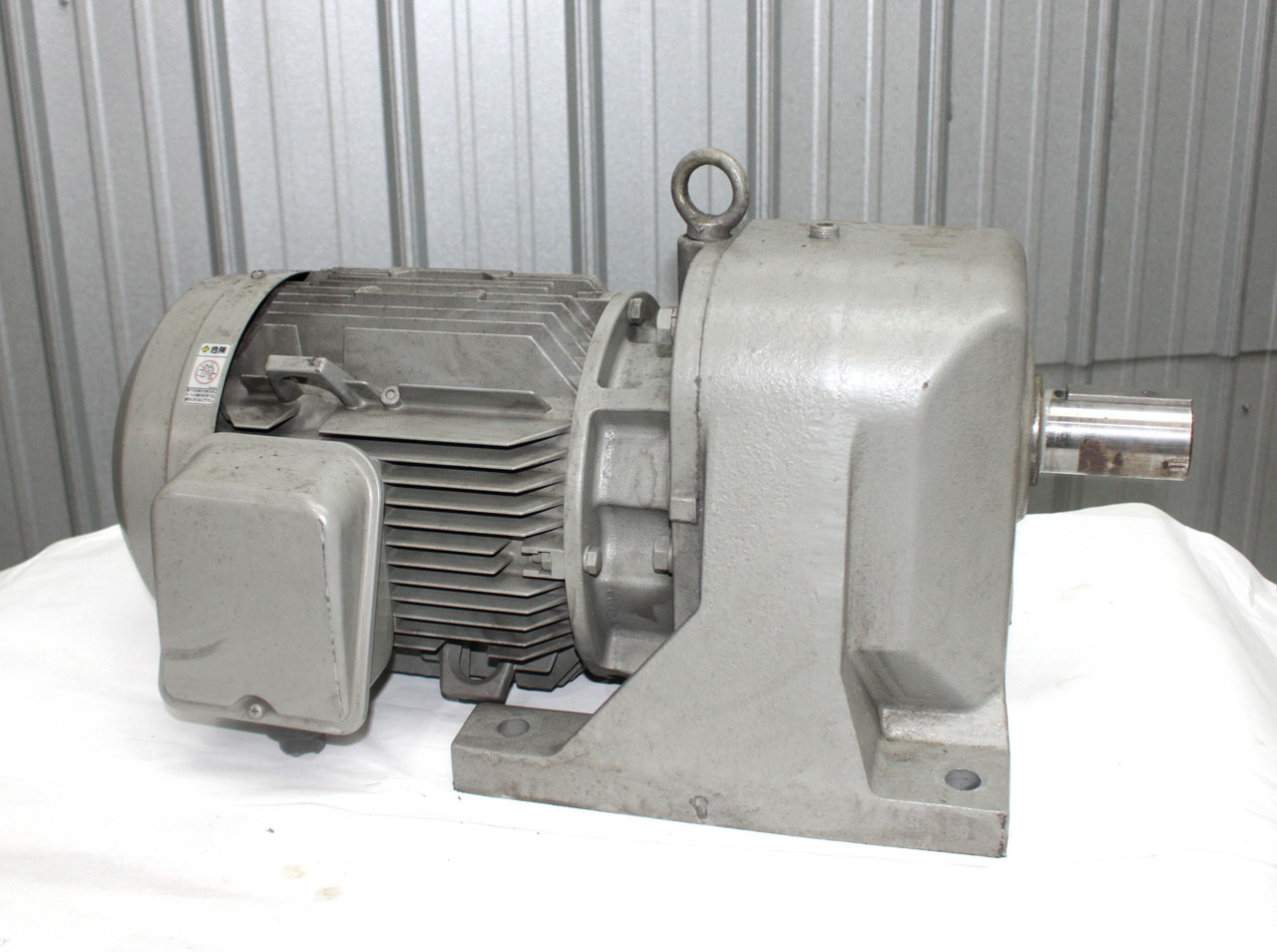 Hitachi GA48-550-10 Gear Motor, 5.5kW