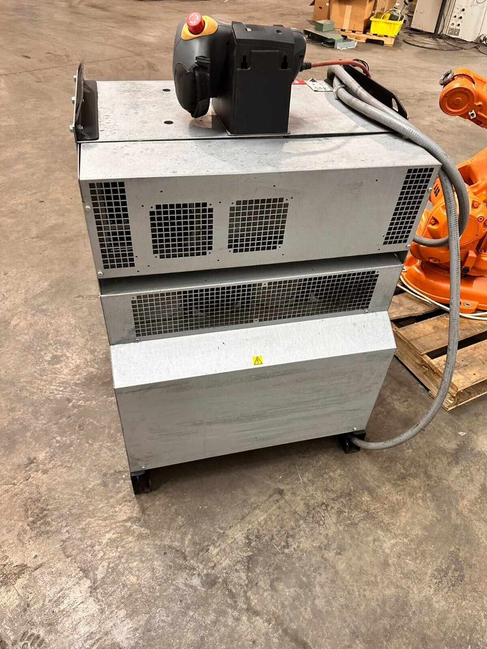 ABB IRB 140 with IRC5 M2004 Control, Teach Pendant, & All Cables