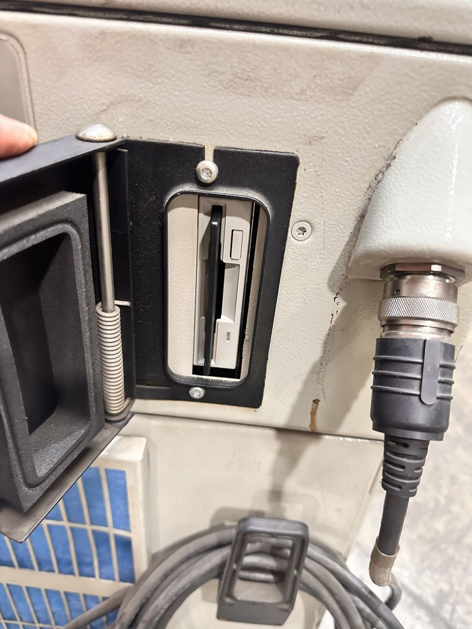 ABB IRB6400 - 2.4m Robot 150Kg Payload, S4C M97A Control System Teach Pendant