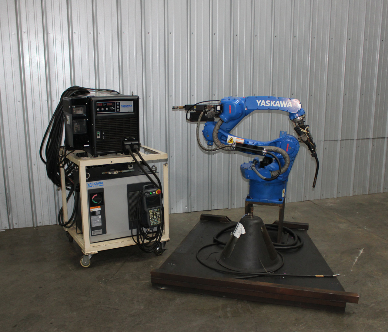 Yaskawa Motoman AR1440 Welding Robot