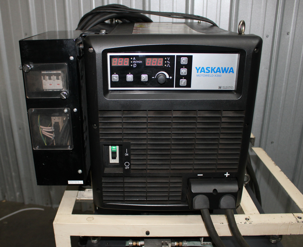 Yaskawa Motoman AR1440 Welding Robot w/ YRC1000 & MotoWeld x350