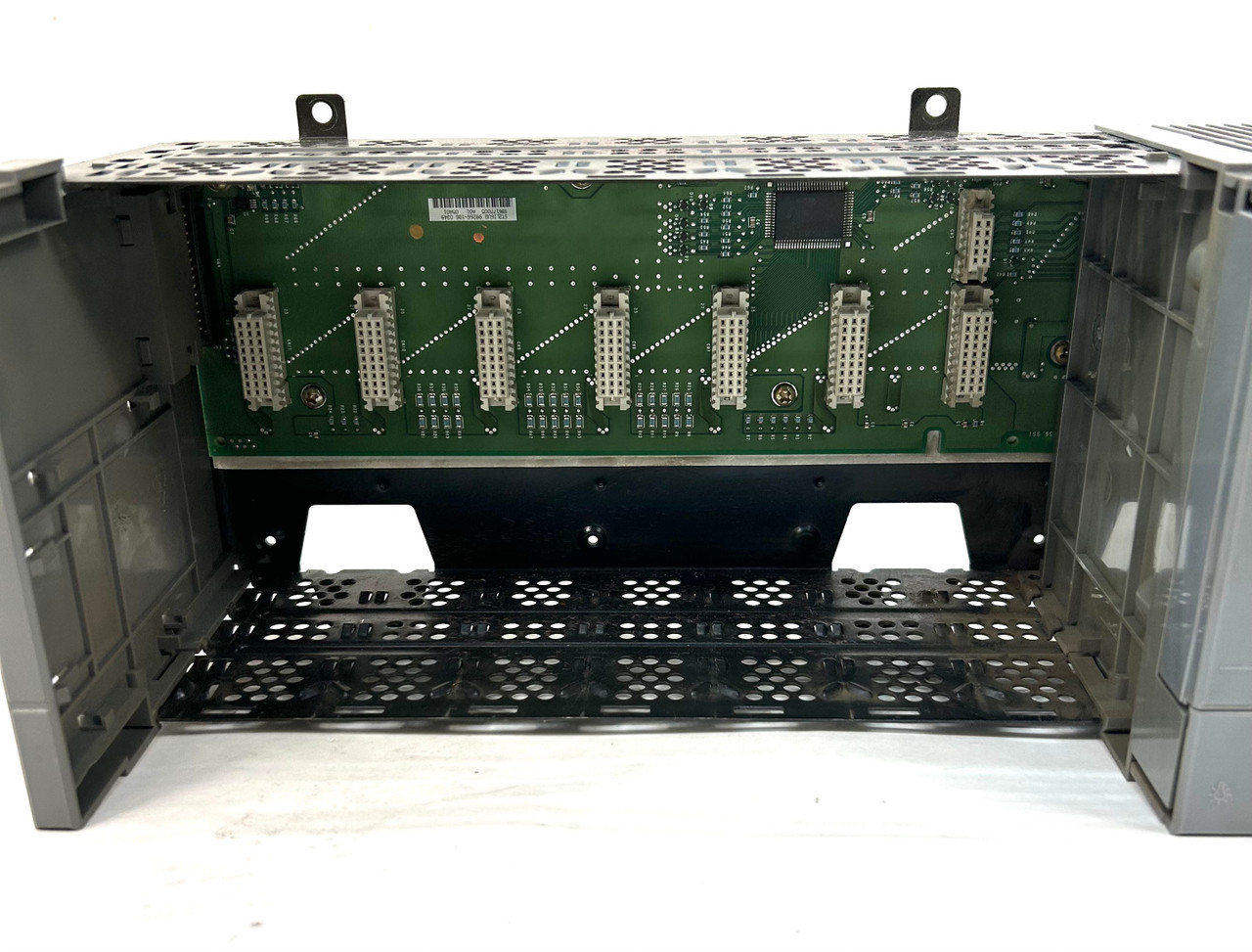 Allen Bradley 1746-A7 Ser.B 7-Slot PLC Rack w/ 1746-P1 Ser.A Power Supply