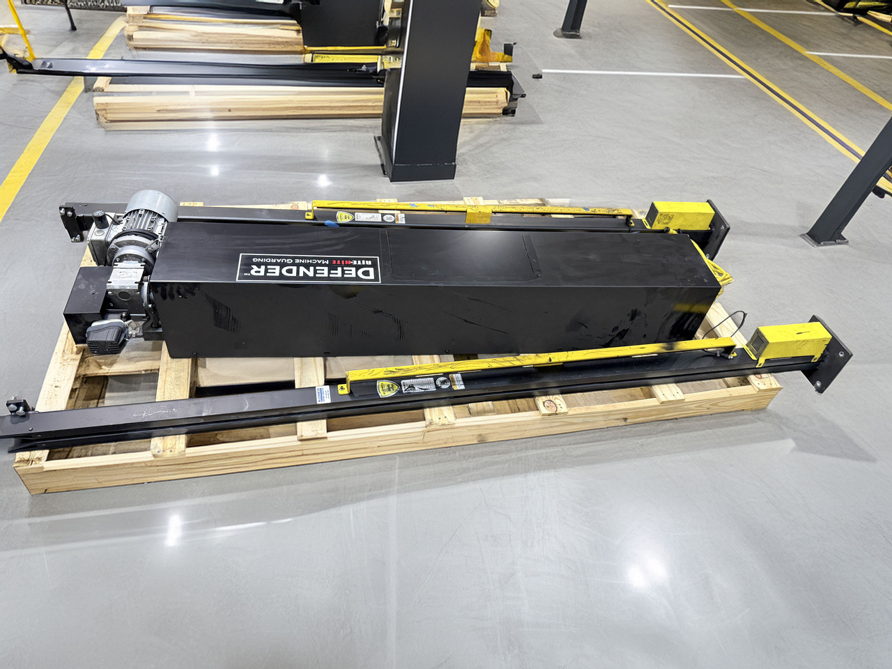 Rite Hite Defender Automatic Safety Door for Machine Guarding 67 In x 90 In 460V