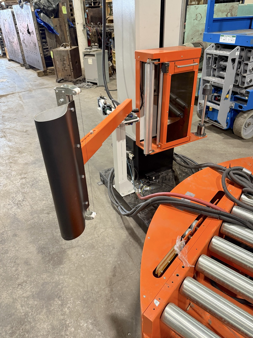 UCPack Automatic Stretch Wrap Machine / Pallet Wrapper w/ Film Cut & Clamp