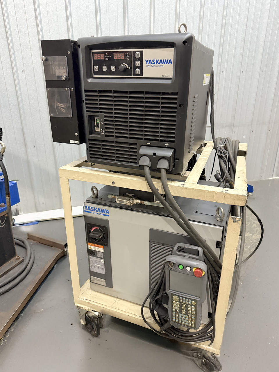 Yaskawa Motoman AR1440 Welding Robot w/ YRC1000 & MotoWeld x350