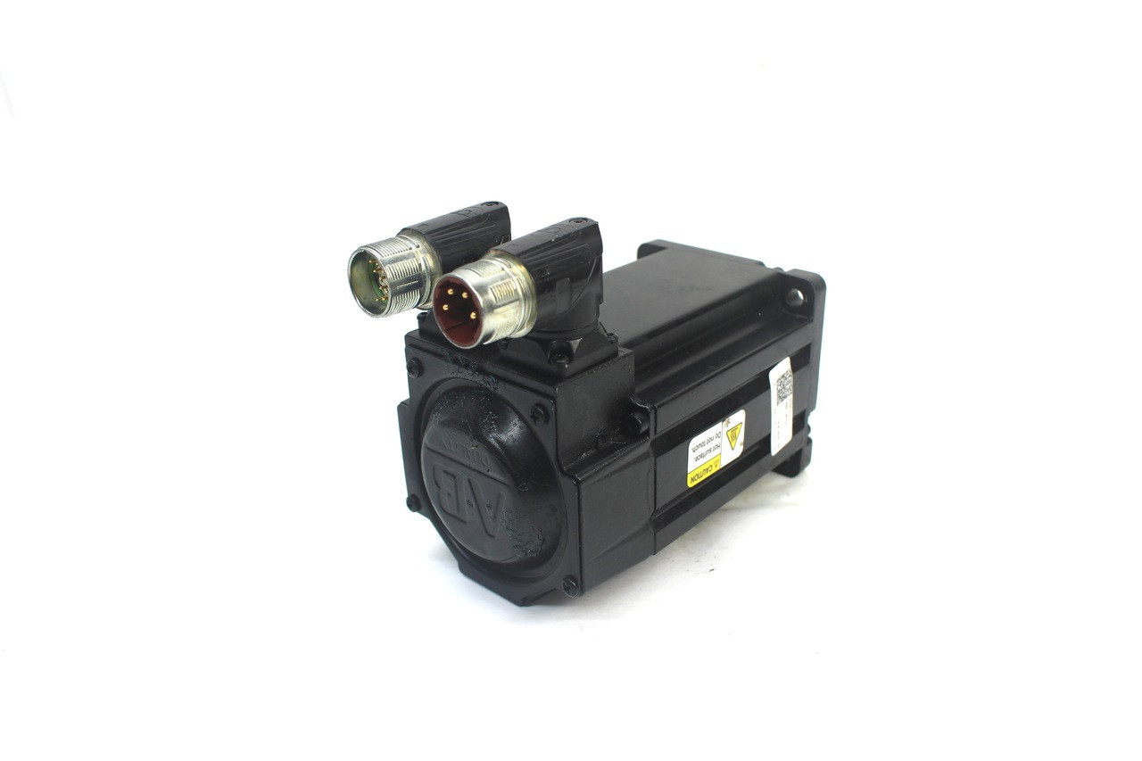 Allen Bradley MPL-B320P-MJ72AA Ser. A AC Servo Motor, 400V