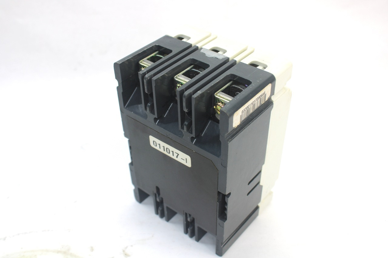 Cutler-Hammer EHD3060L Circuit Breaker 60A, 3POLES, 480VAC, 250VDC