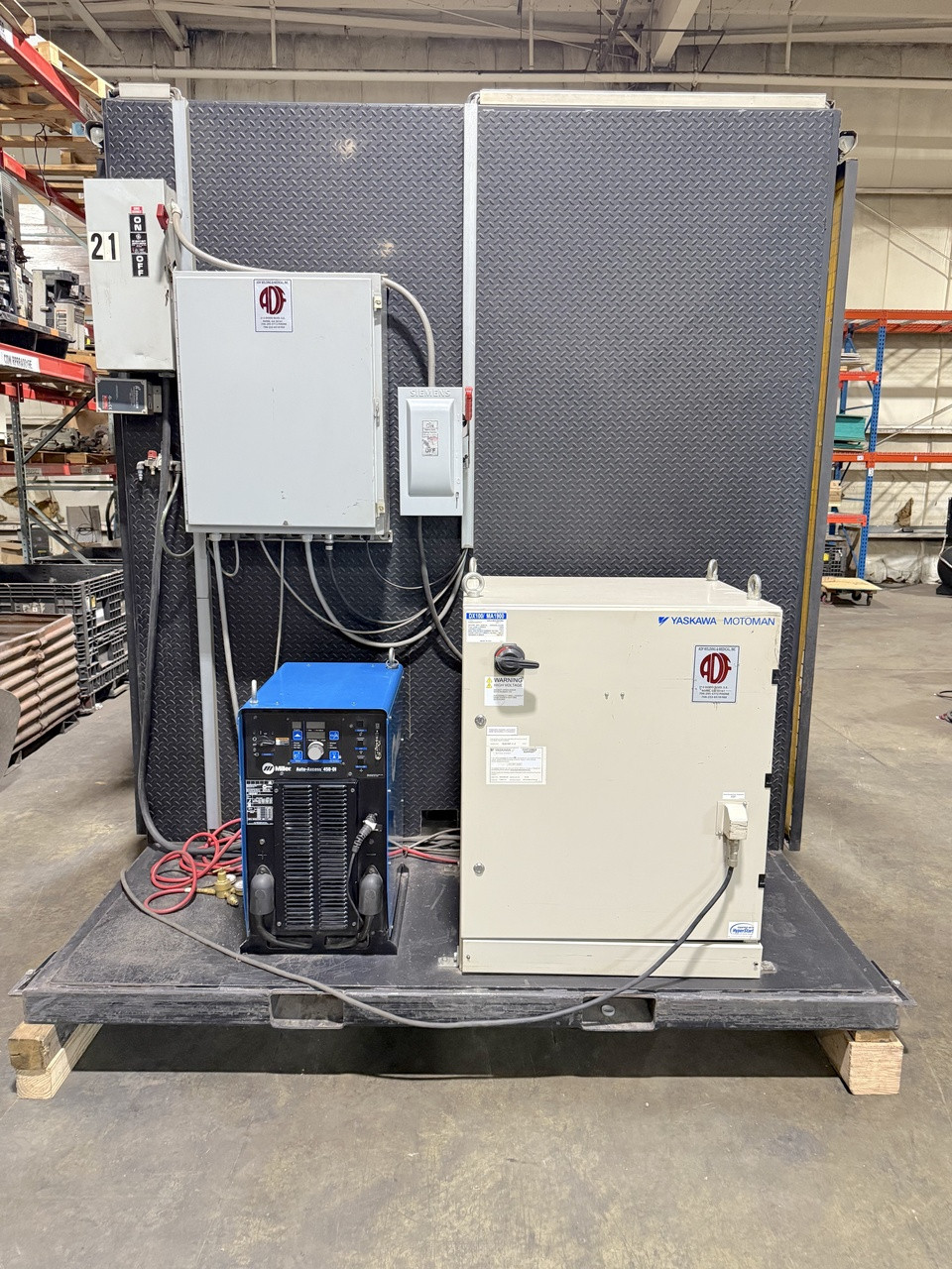 Motoman MA1900 Robotic Weld Cell DX100 Control, Miller Auto Axcess 450-DI Welder