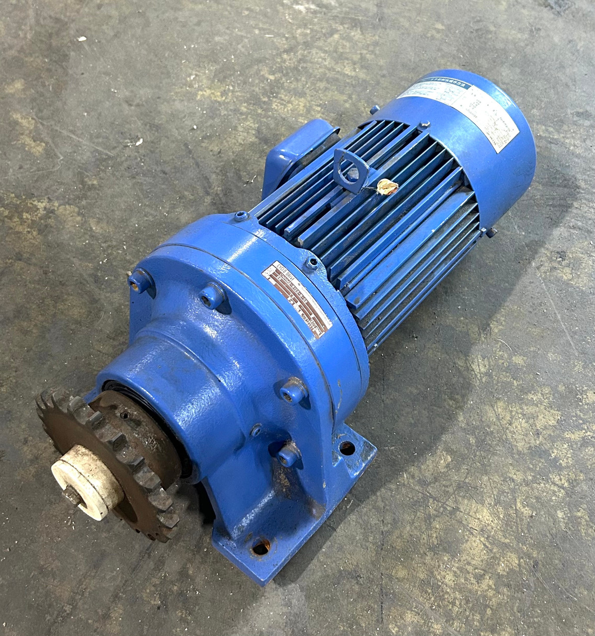 Sumitomo TC-F/FB-2B Motor w/ CNHM2-6125-B-59 Drive