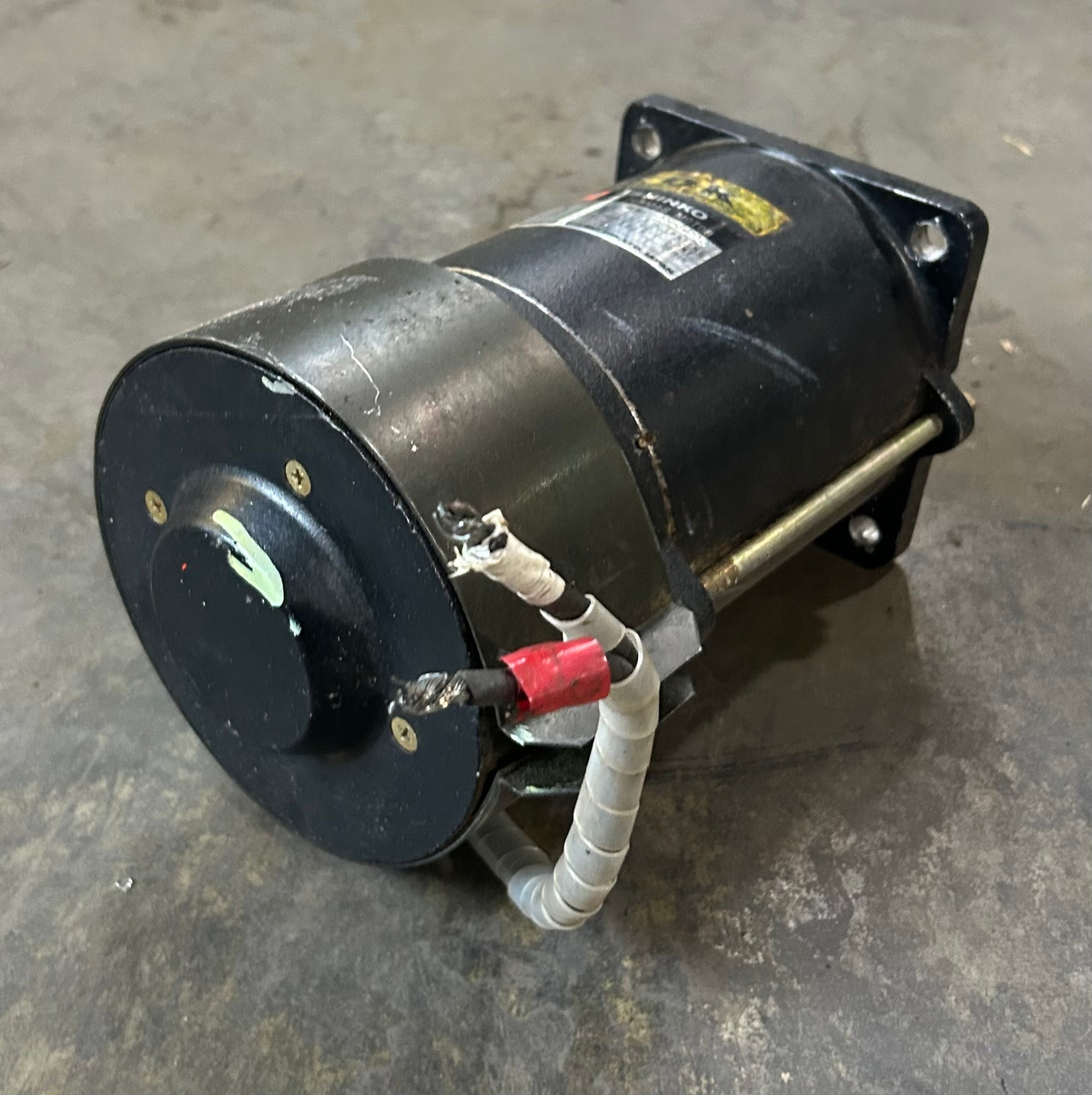 Shinko Electric 1N5184 DC Permanent Magnet Motor, MEP100-1