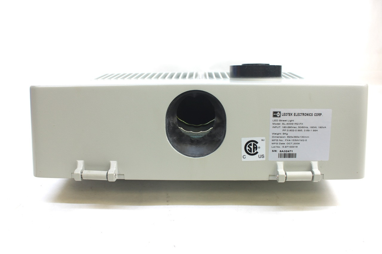 Leotek SL-400S1R2-Fx LED Street Light Leotek SL-400S1R2-Fx LED Street Light