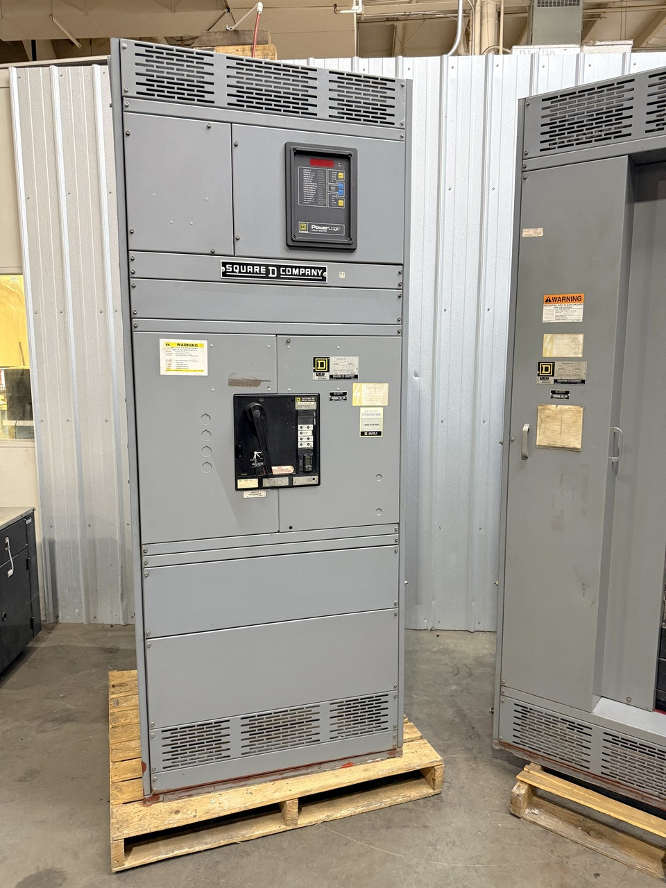Square D QED 1600 Amp Switchboard 480/277V 4 Wire Distribution Panel & Breakers