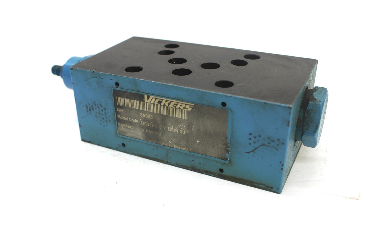 Vickers DGMFN5YB2W30 Flow Control Valve