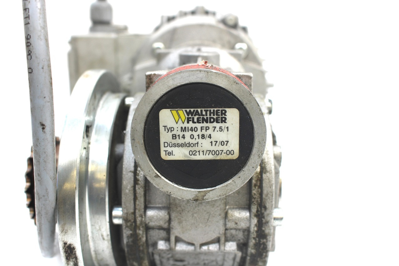 Walther Flender 7AA 63M-04 0.28HP Motor w/ 0211/7007-00 Gear Reducer