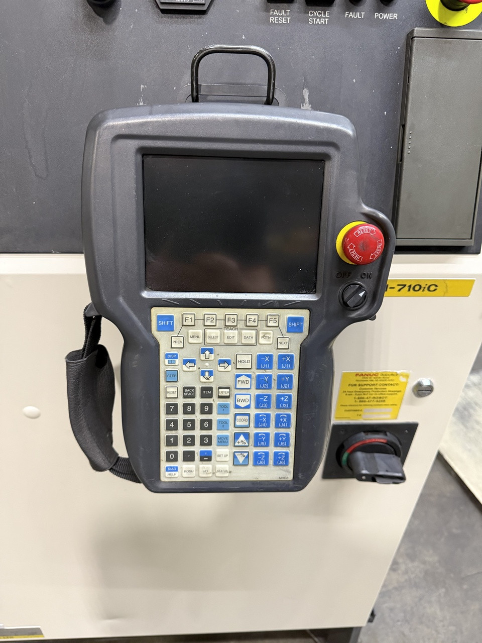 FANUC M-710iC/50 Robot 50kg Payload R-J3iC Controller Teach Pendant - TESTED