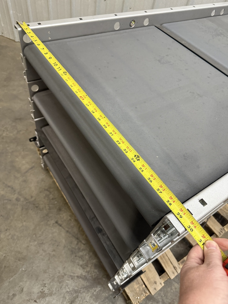 Trew 27" MDR Belt Conveyor Zero Pressure Belted Intermediate Intelligrated