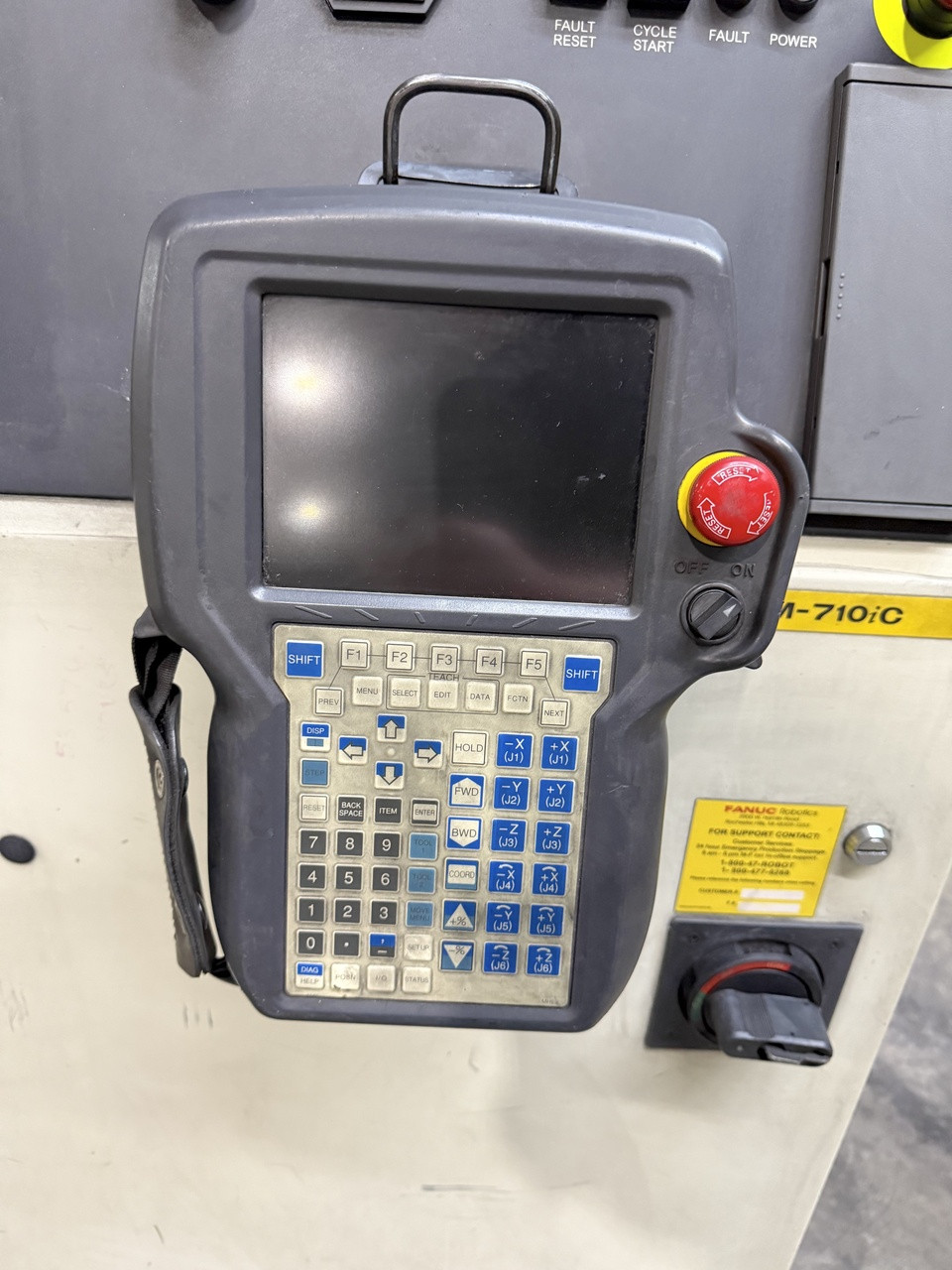 FANUC M-710iC/50 50kg Robot R-J3iC Teach Pendant Pedestal TESTED