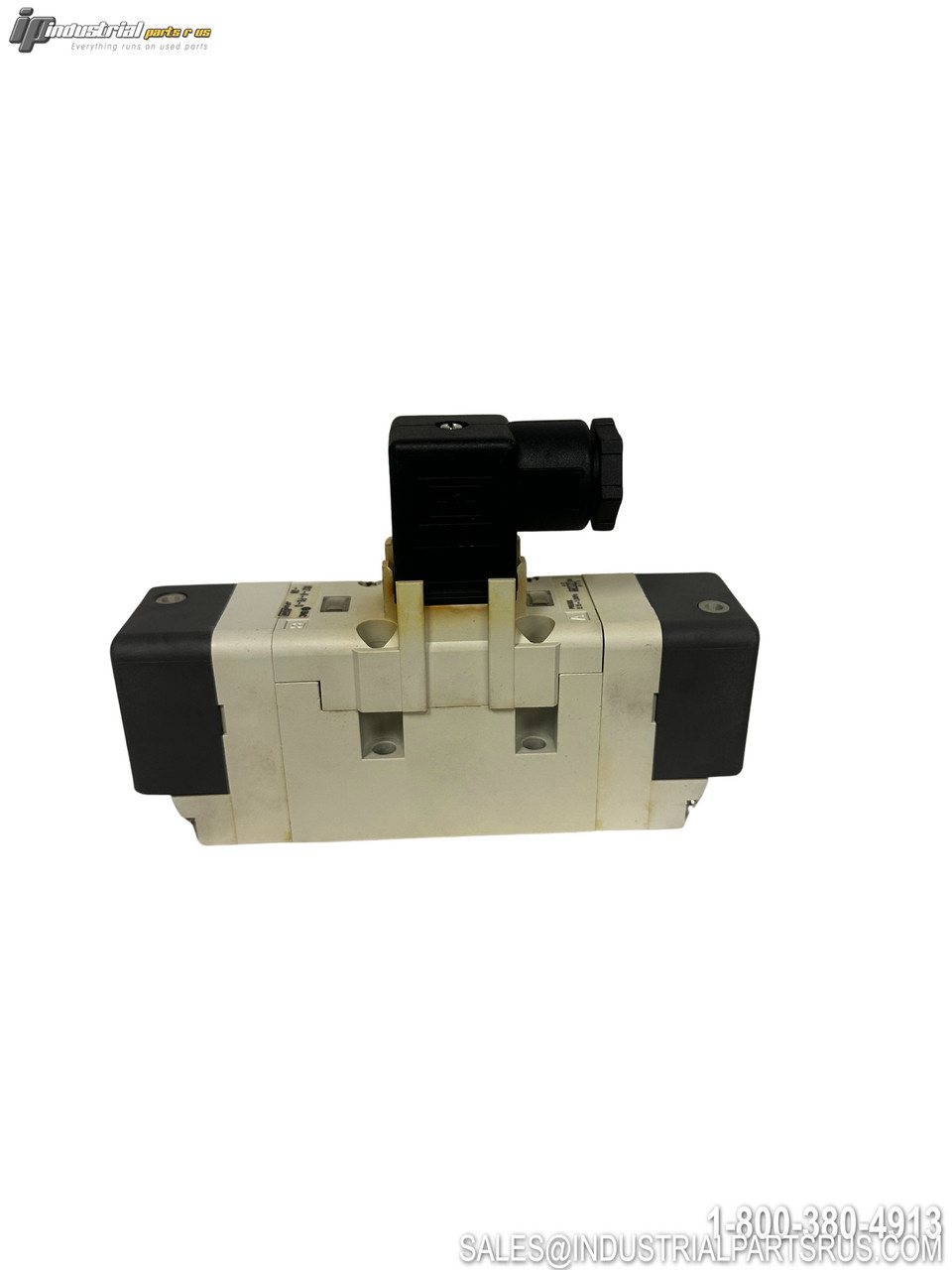SMC VQ7-6-FG-D-3N Solenoid Valve 5-Port 2-Position Pneumatic Valve with Electrical Connector and Mounting Holes