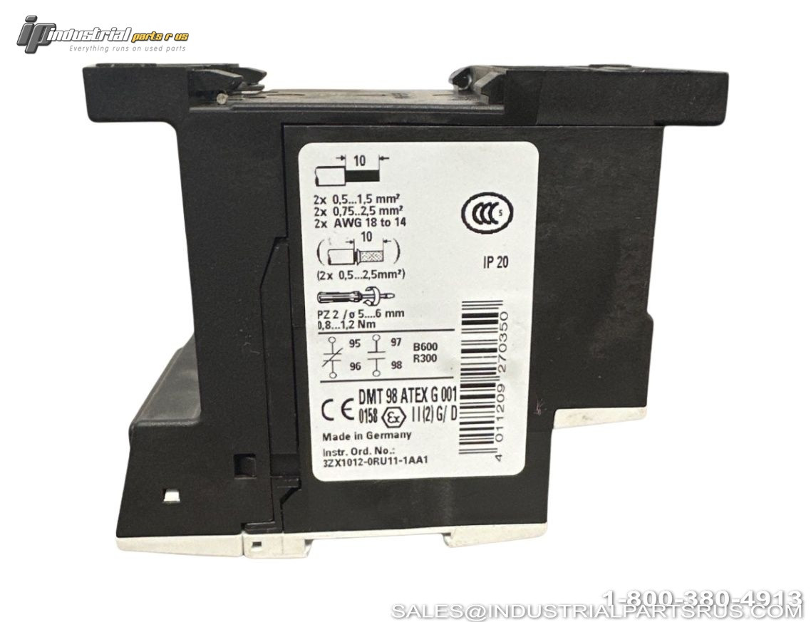 Siemens 3RU1916-3AA01 Overload Relay Close-Up Detail View - Used - Good