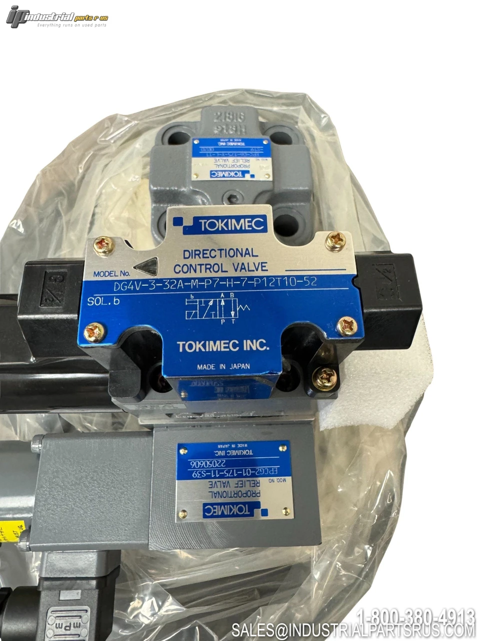 Tokimec DG4V-3-32A-M-P7-H-7-P12T10-52 View 3