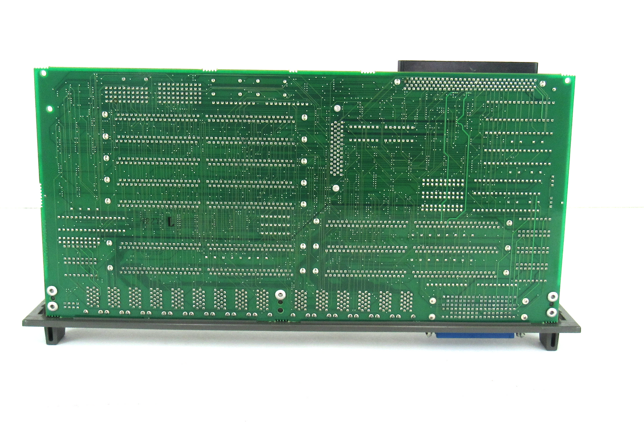 Fanuc A16B-2200-085 4/03B Axis Control Board
