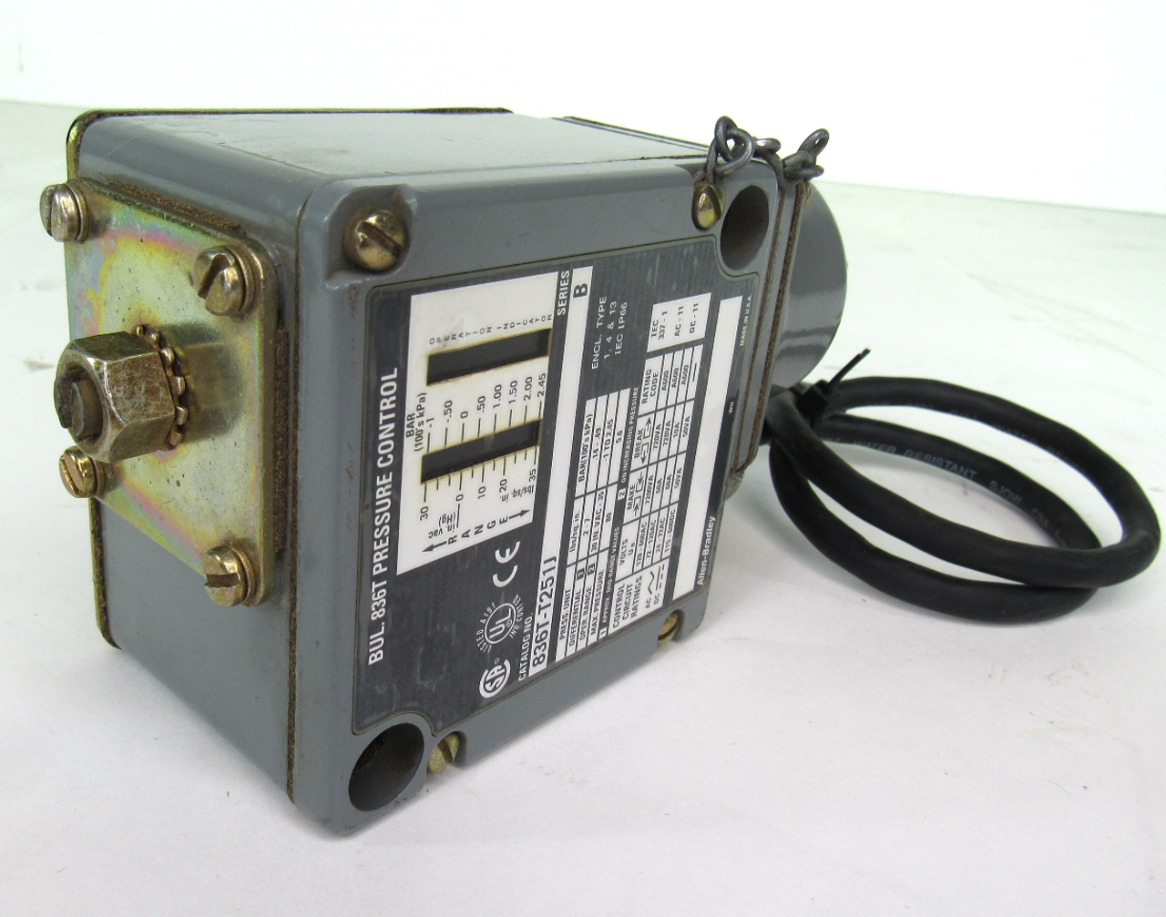 Allen Bradley 836T-T251J Series B  Pressure Control Switch