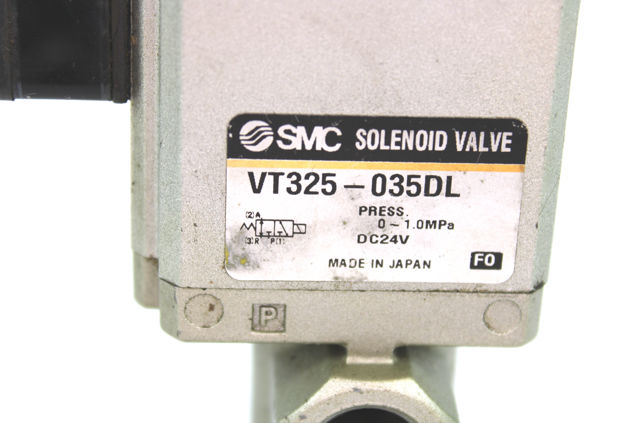 SMC VT325-035DL Solenoid Valve 3 Port 1/4 In NPT 24VDC