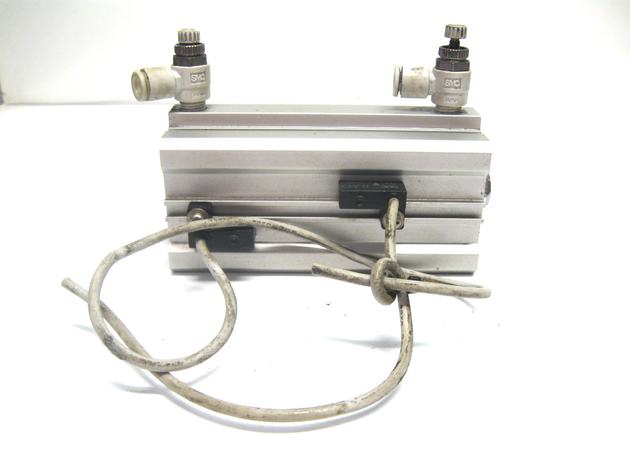 Smc CDQ2B40-75D Compact Cylinder 40 MM Bore, 75 MM Stroke, D-A73 Auto Switch