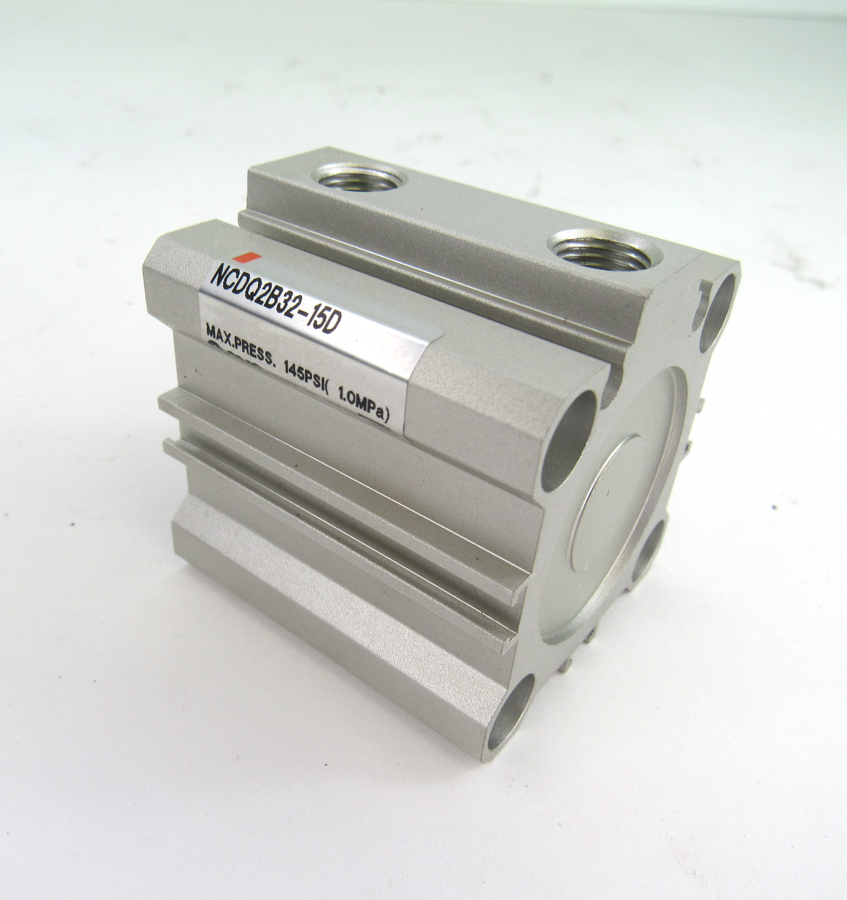 Smc CDQ2B32-15D Compact Pneumatic Cylinder 32 MM Bore 15 MM Stroke