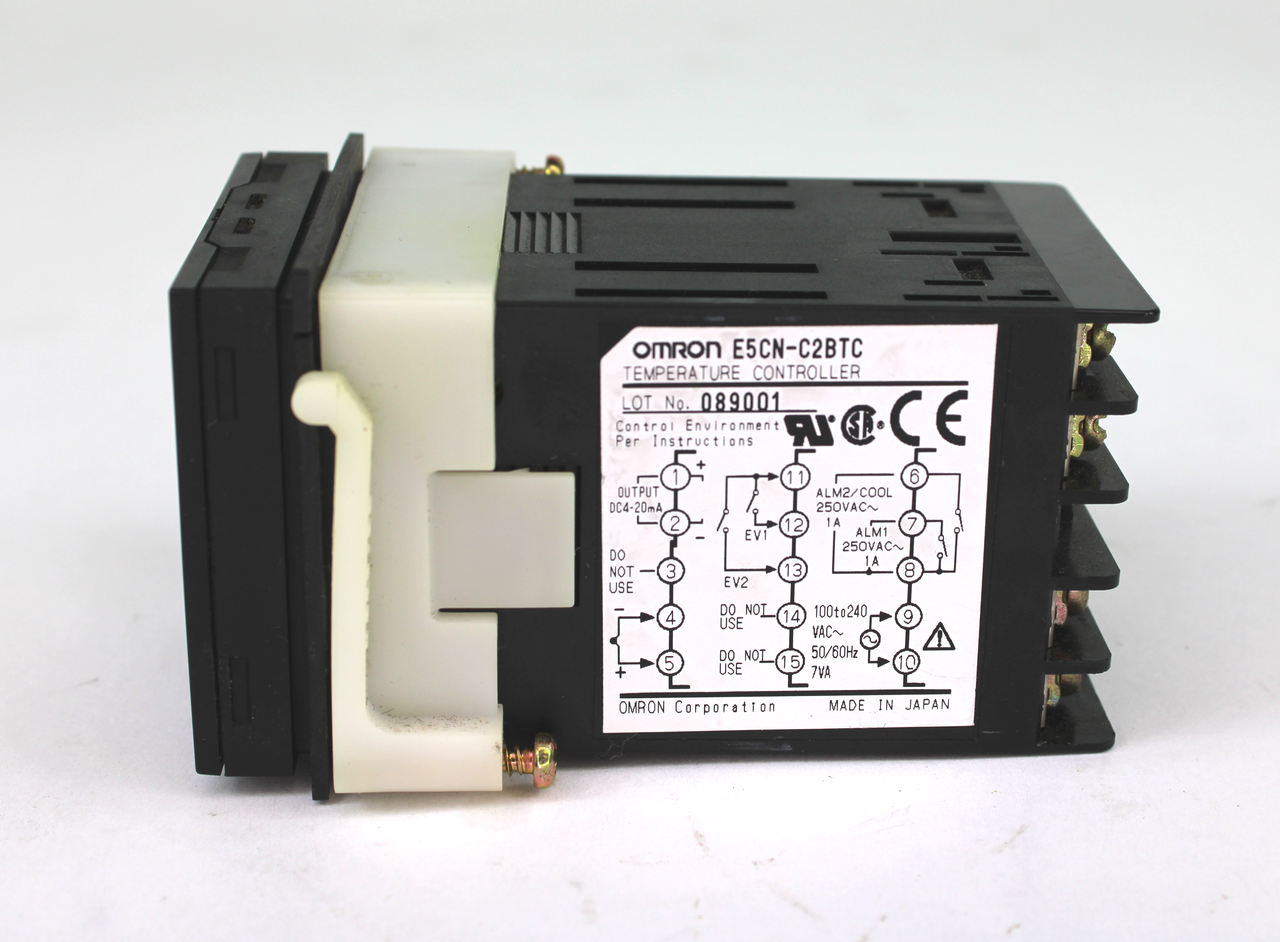 Omron E5CN-C2BTC Temperature Controller 100-240 Vac