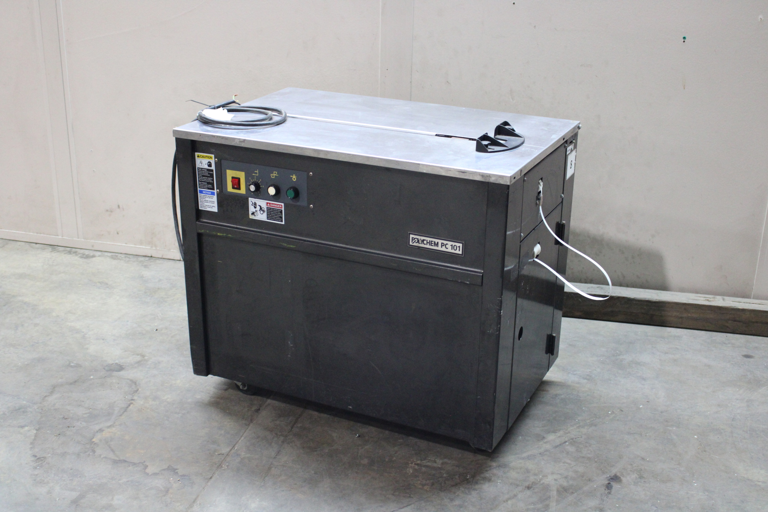 Joinpack ES101 SemiAutomatic Strapping Machine, 50kG Load Cap., 110V